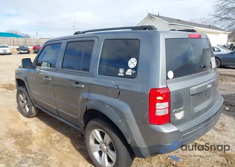 2012 Jeep Patriot Latitude z USA, uszkodzony, nr VIN 1C4NJRFB4CD552033